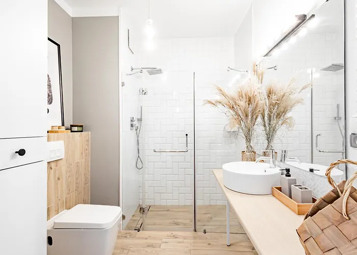 Aon Sunrise 10 Min Do Plaży