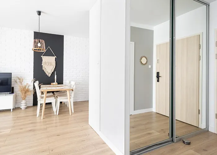 Aon Sunrise 10 Min Do Plaży